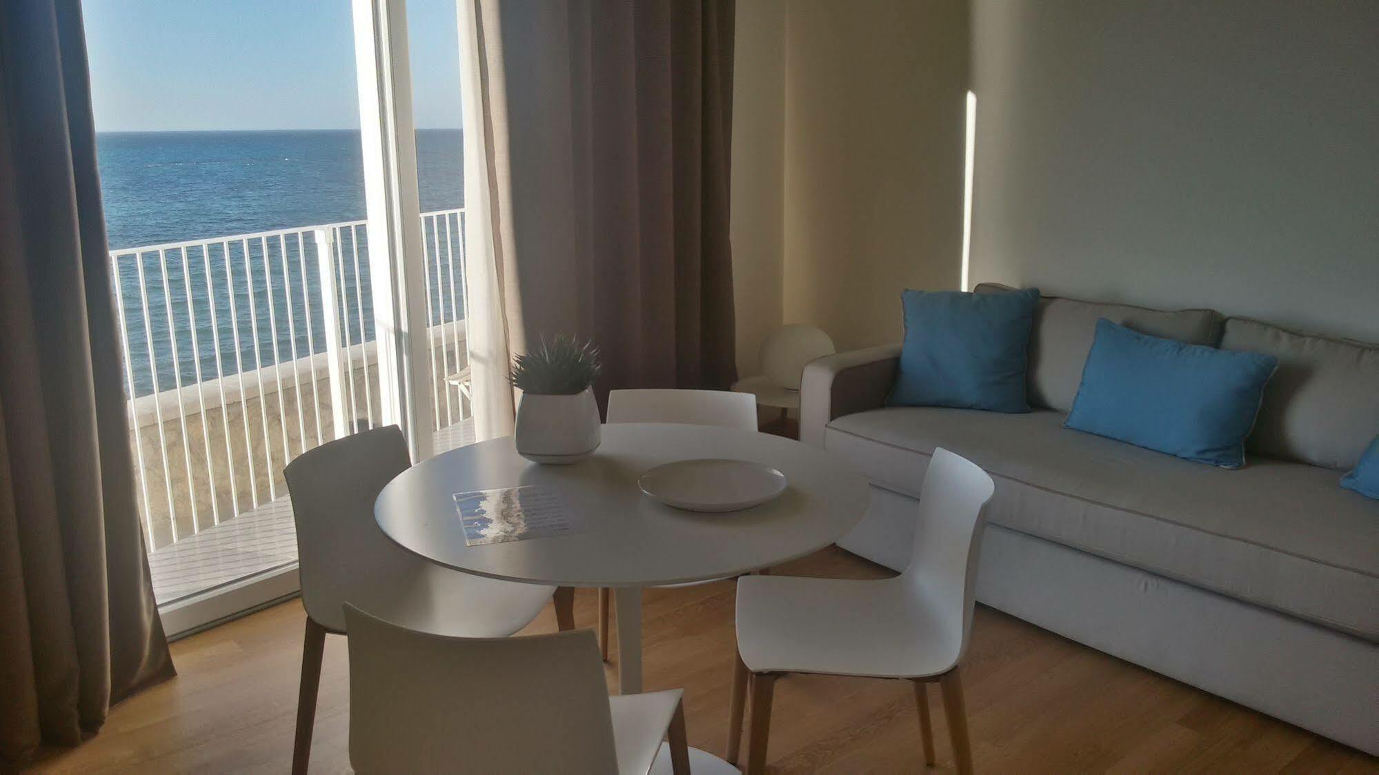 טרפאני Gaura Apartments מראה חיצוני תמונה